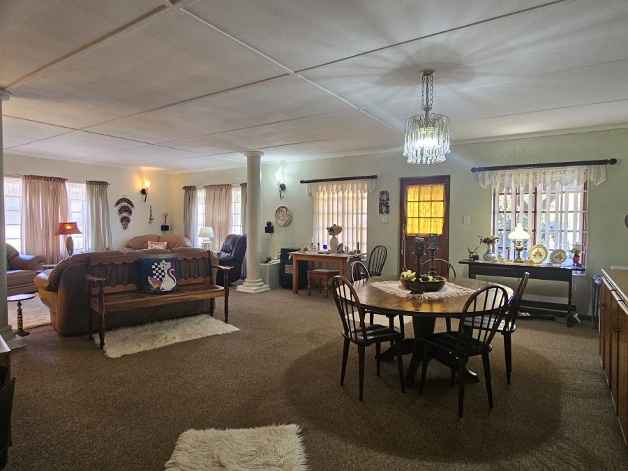 4 Bedroom Property for Sale in Wavecrest Eastern Cape